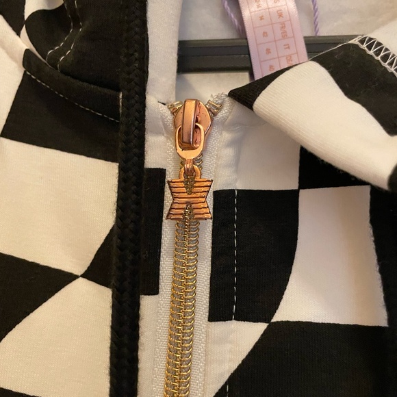 Savage X Fenty Black Caviar Fast Lane Forever Savage Hooded Onesie NWT - Picture 6 of 8